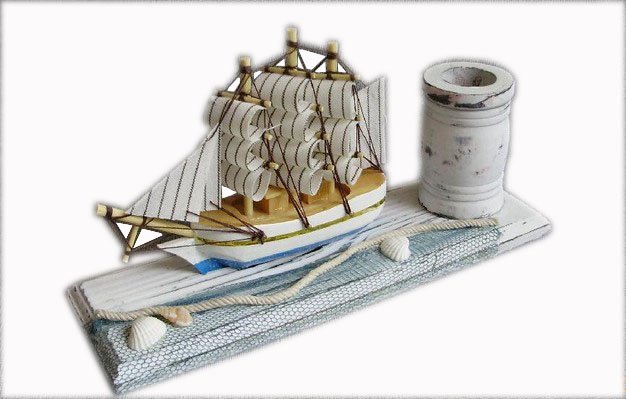 Wooden Pen Holder with Ship